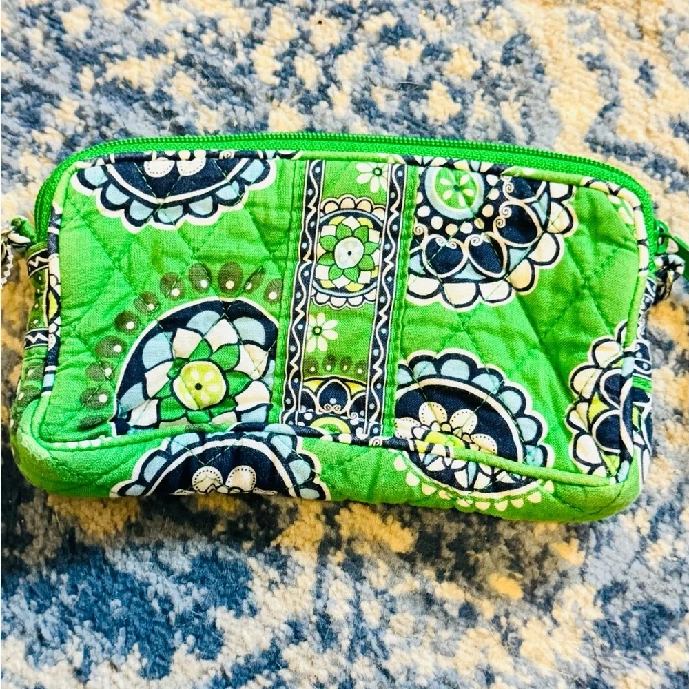 Vera Bradley Wristlet Lime’s Up